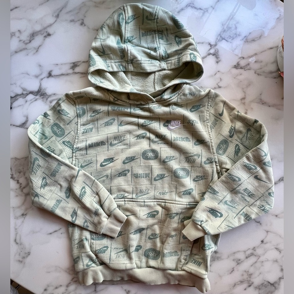 Nike Kids Large Unisex All Over Logo Hoodie